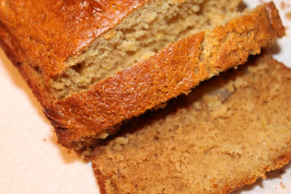 A warm spiced ginger cake that's great as a treat or snack any time of the day. So easy to prepare and full of delicious Fall flavors. Vegan Recipe.