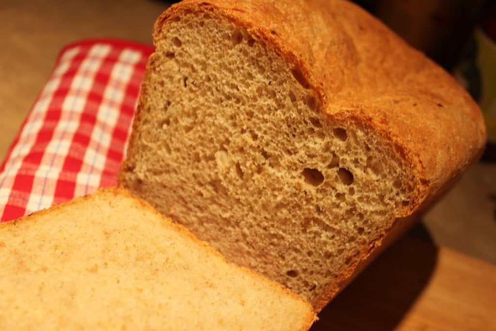 A delicious potato bread loaf made with mashed potato. So easy and delicious, this bread is great for everyday sandwiches and toast. Vegan Recipe.#veganricha #vegan