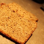 Slices of gingerbread bread on a work surface
