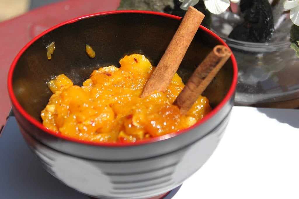 Spicy Mango Chutney Recipe. Easy Vegan Indian Mango chutney to use as dip/condiment or to make mango curry | VeganRicha.com