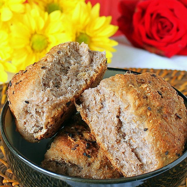 Strawberry Cauliflower Bread. A mildly sweet bread made with fruit and veggies. So delicious and healthy. Vegan Recipe. #veganricha #vegan