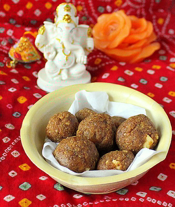 Besan Laddoo (Sweet Chickpea Flour Balls with Cashew and Raisins) Indian Sweet. Gluten Free, Soy Free and Vegan Recipe. #glutenfree #veganricha #vegan