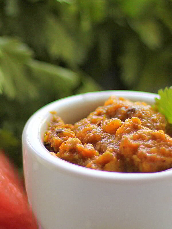 Dhania Tempeh in a small white bowl