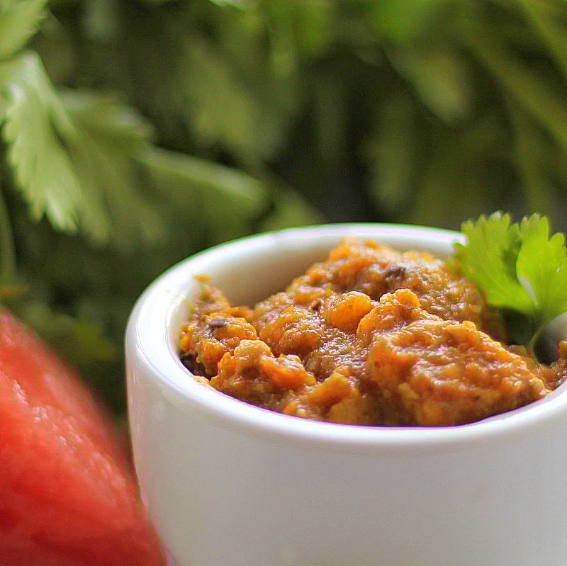 Dhania Tempeh (Tempeh in Cilantro, Tomato Curry). A delicious vegan meal packed full of spices and flavor. Vegan Recipe. #glutenfree #veganricha #vegan