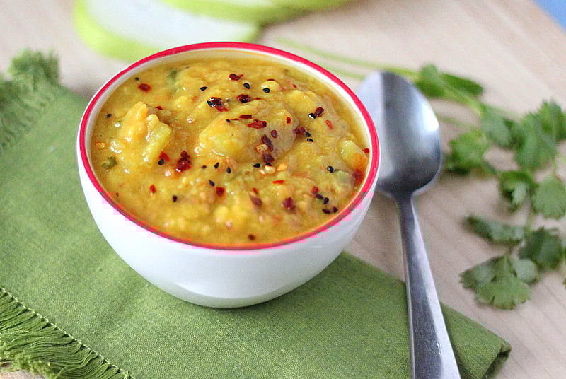 Pigeon Pea Soup with Opo Squash/Bottle Gourd (Lauki Waali Toor Dal) Vegan Recipe. #glutenfree #veganricha #vegan