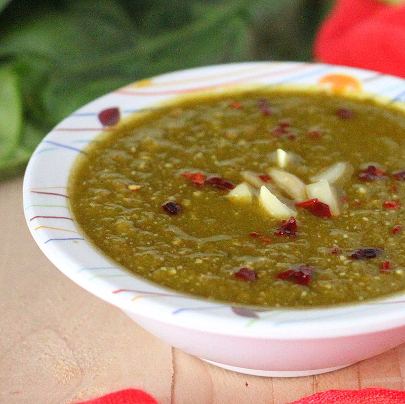 Creamy spinach soup. A delicious warming and super quick spinach soup. Vegan and Gluten Free. #glutenfree #veganricha #vegan