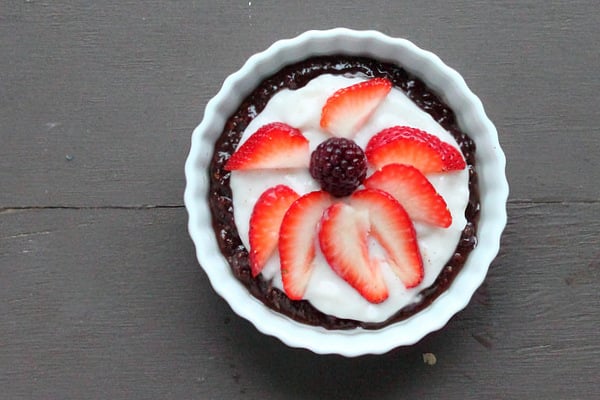 No Bake Single Serve Chocolate Cream Berry Pie