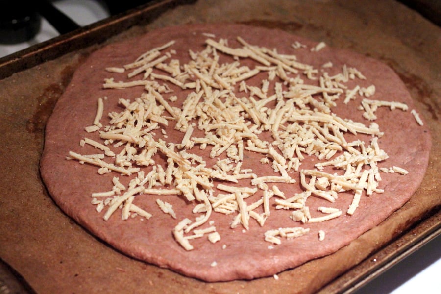 Quinoa Sloppy Joes Pizza with Rye Crust, Orange slices, Jalapeno Aioli |VeganRicha.com #vegan #pizza