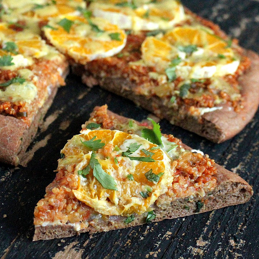 Quinoa Sloppy Joes Pizza with Rye Crust, Orange slices, Jalapeno Aioli |VeganRicha.com #vegan #pizza