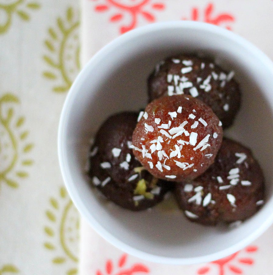 Vegan Gulab Jamun/Jamoon