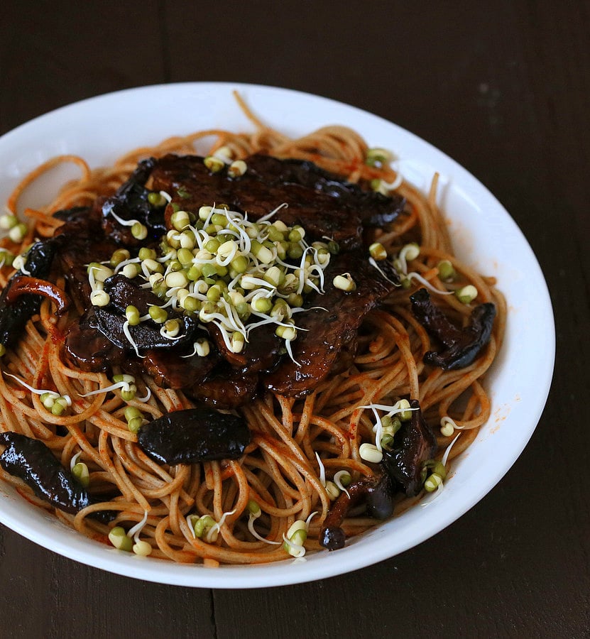 Teriyaki Tempeh with mushrooms and soba noodles. Homemade Vegan Teriyaki Sauce. | VeganRicha.com #vegan #asian #recipe