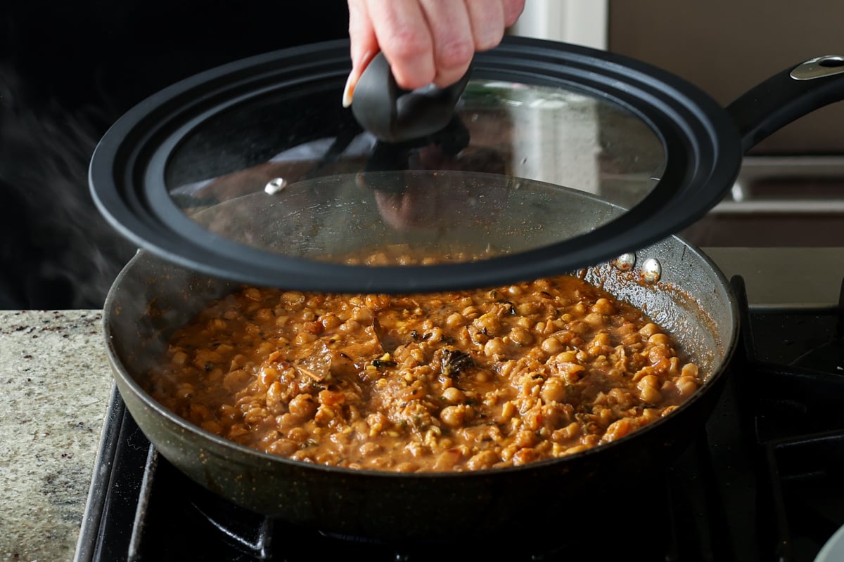 covering the pan