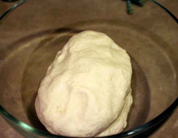 This Vegan White Sandwich Bread Recipe is super easy, with 5 ingredients and comes out perfect every time.
