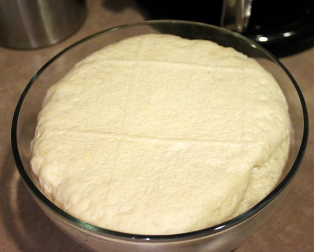 This Vegan White Sandwich Bread Recipe is super easy, with 5 ingredients and comes out perfect every time.