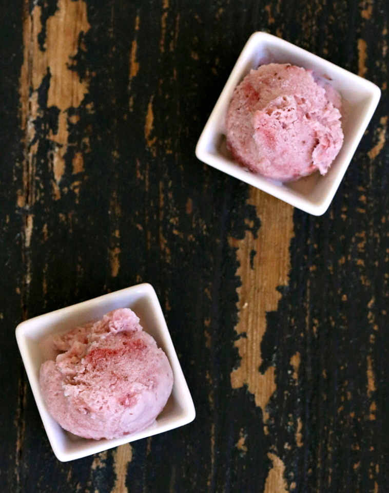 Chunky Strawberry Ice Cream. Vegan Strawberry Ice Cream with coconut milk. Dairy-free | https://VeganRicha.com #icecream #vegan