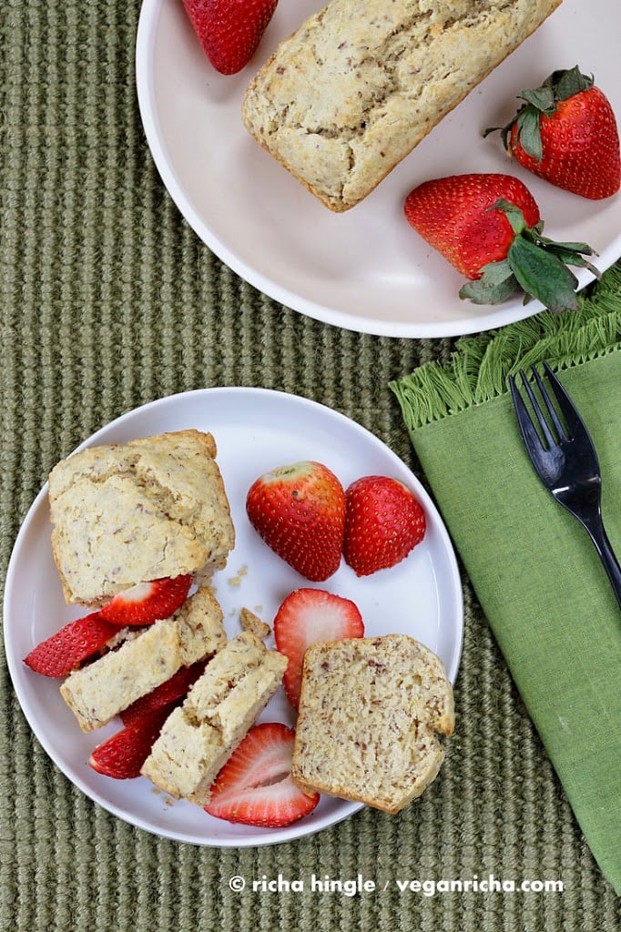 This Vegan Vanilla pound cake is easy, moist and dense. Easy Vegan Pound Cake Recipe | VeganRicha.com