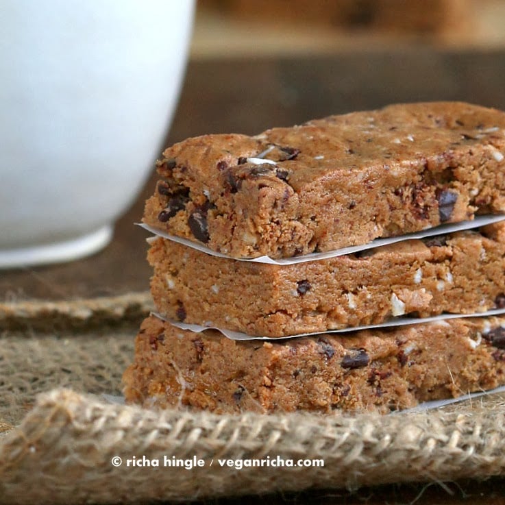 No Bake Almond butter chocolate chip protein bars |Vegan Richa