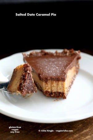 This Vegan Salted Caramel Pie has layers of Salted Date Caramel, Chocolate Mousse and Almond Hemp Chocolate Crust. No Bake Gluten-free palm oil free Makes 1 9 inch pie or tart pan #glutenfree #veganricha #vegan