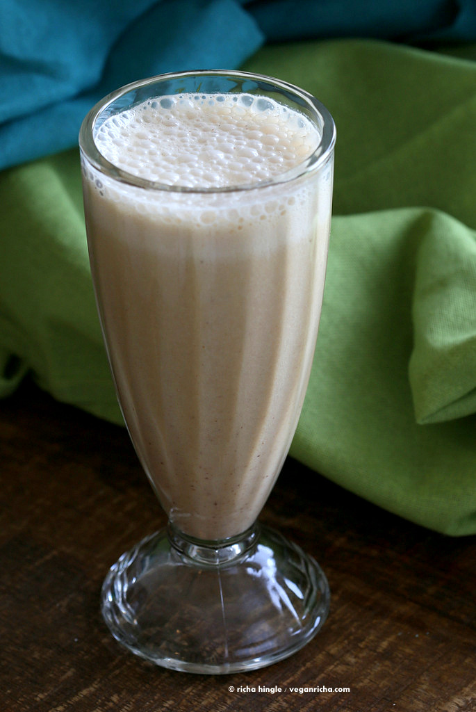 Pumpkin spice Frappuccino Vegan Recipe. This easy frappuccino has pumpkin pie spice, almond milk, coffee and ice. Few ingredients and perfect. Top with whipped coconut cream. | VeganRicha.com #vegan #drink #starbucks