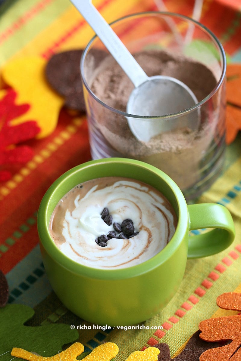 Mexican Hot Chocolate Mix | Vegan Richa #vegan #holiday #chocolate Make it with Pumpkin Pie Spice, Chai Spice, Mint chocolate, gingerbread, Caramel, Nut butter and more