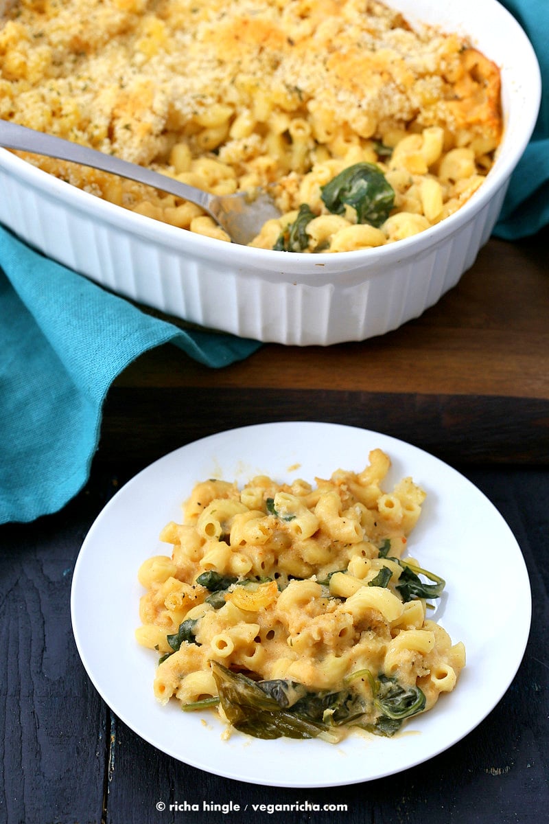 Vegan Spinach florentine - Pasta Casserole With a luscious creamy sauce, spinach, some dry sherry. Easy to make ahead and easily made gluten-free. | Vegan Richa