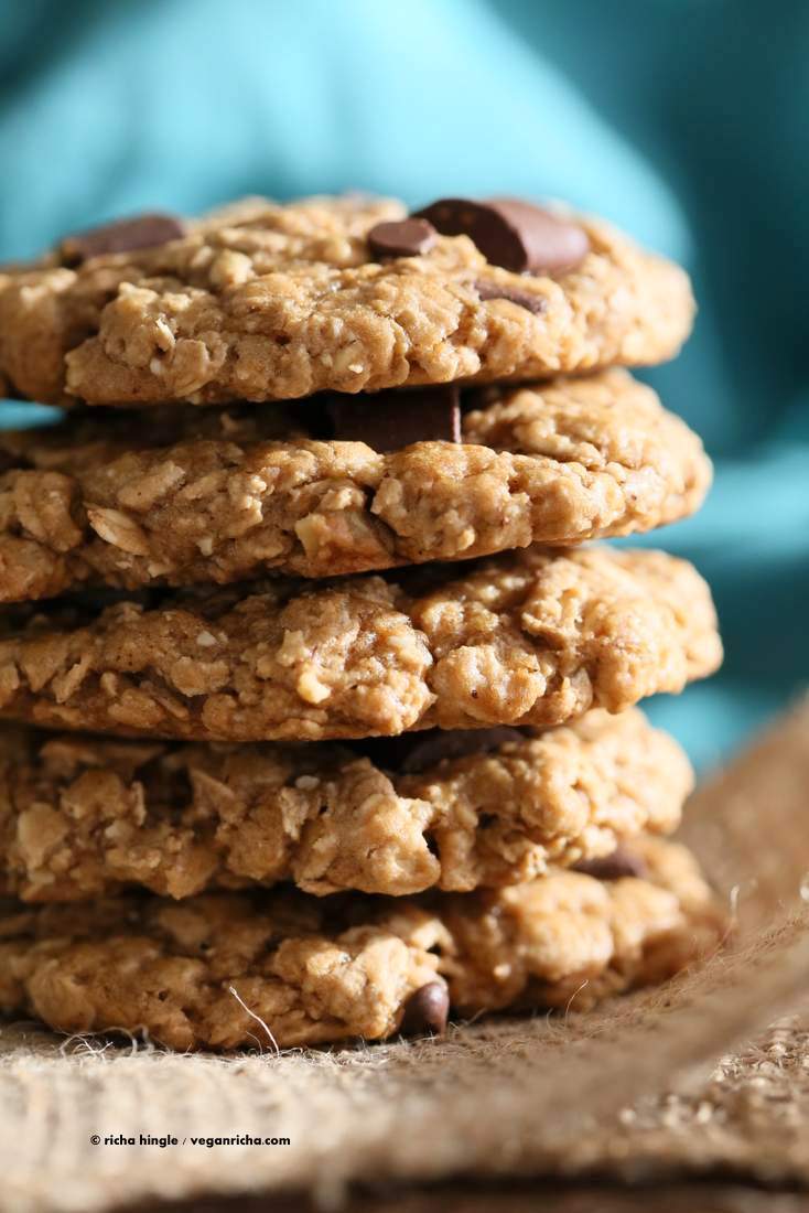 Oatmeal Walnut Chocolate Chunk Cookies | Vegan Richa