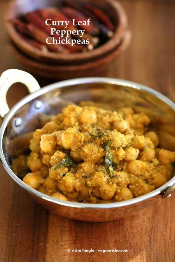 Curry leaf Pepper Chickpeas. Chickpeas in a spicy South Indian pepper, coconut and curry leaf sauce. Use other beans and veggies of choice. | VeganRicha.com #vegan #glutenfree #Indian #chickpeas #recipe #veganricha