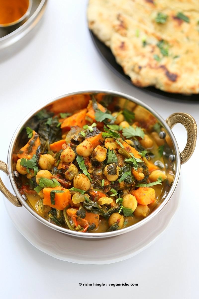Easy One Pot Chickpea Sweet potato Spinach Curry with Indian Spices. Use spices of choice, pumpkin or other squash and other beans. | VeganRicha.com #vegan #glutenfree #soyfree #recipe