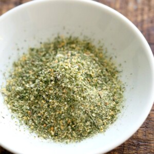 Dry Ranch Mix Recipe. How to make homemade ranch seasoning Mix. | VeganRicha.com #vegan #ranch