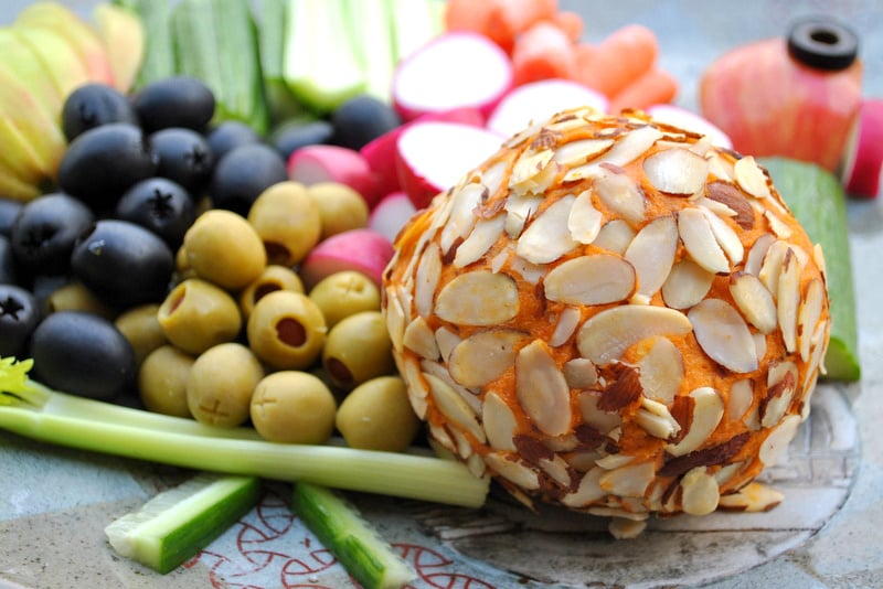 Extra sharp Cheddar Cheese Ball
