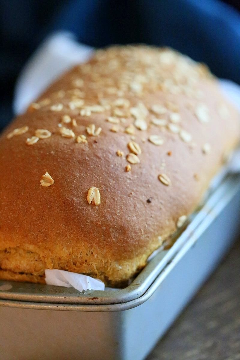 Pumpkin Cinnamon Swirl Bread! Pumpkin Sandwich bread with a swirl of cinnamon and sugar. Yeasted Loaf. | VeganRicha.com #vegan #breakfast #recipe