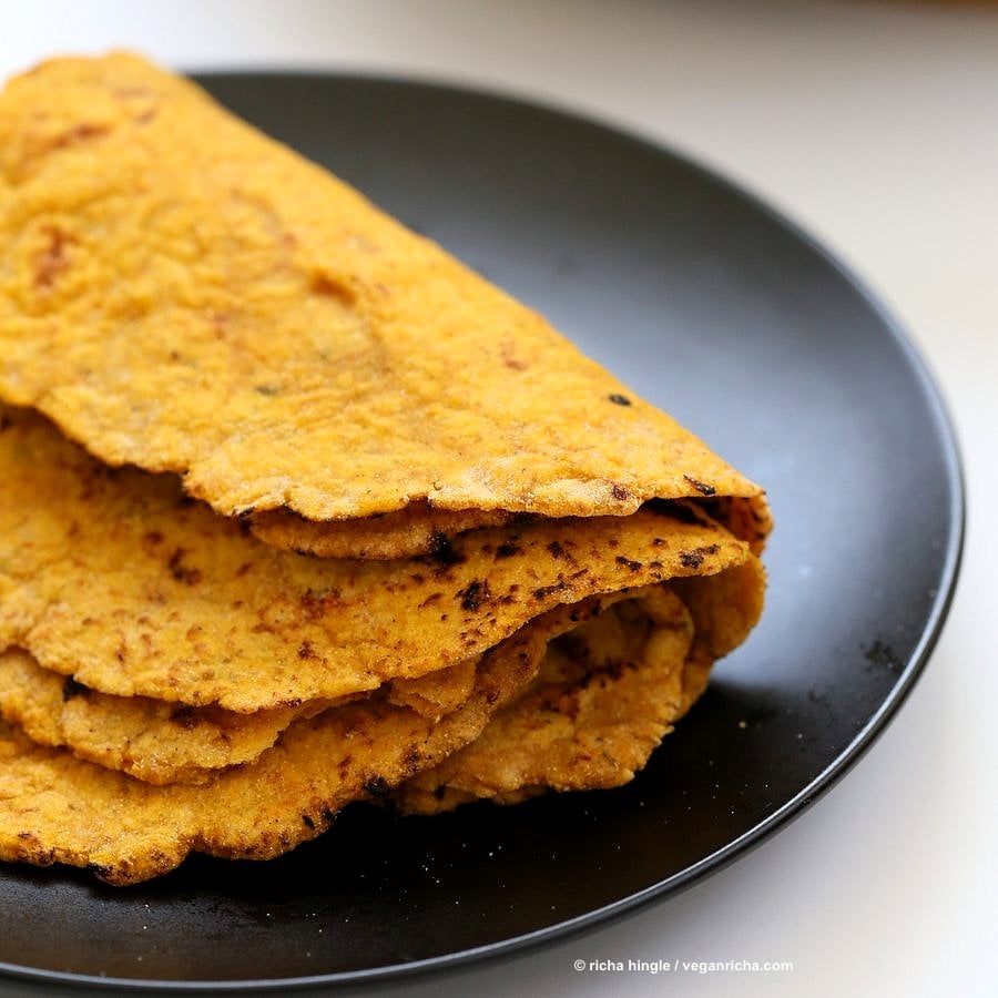 Easy Homemade Yeast-free Sweet Potato Vegan Gluten free flatbread. Sweet Potato flatbread with chickpea flour, rice flour and psyllium husk. #gumfree #Eggless #vegan #soyfree #Oatfree #Recipe | VeganRicha.com