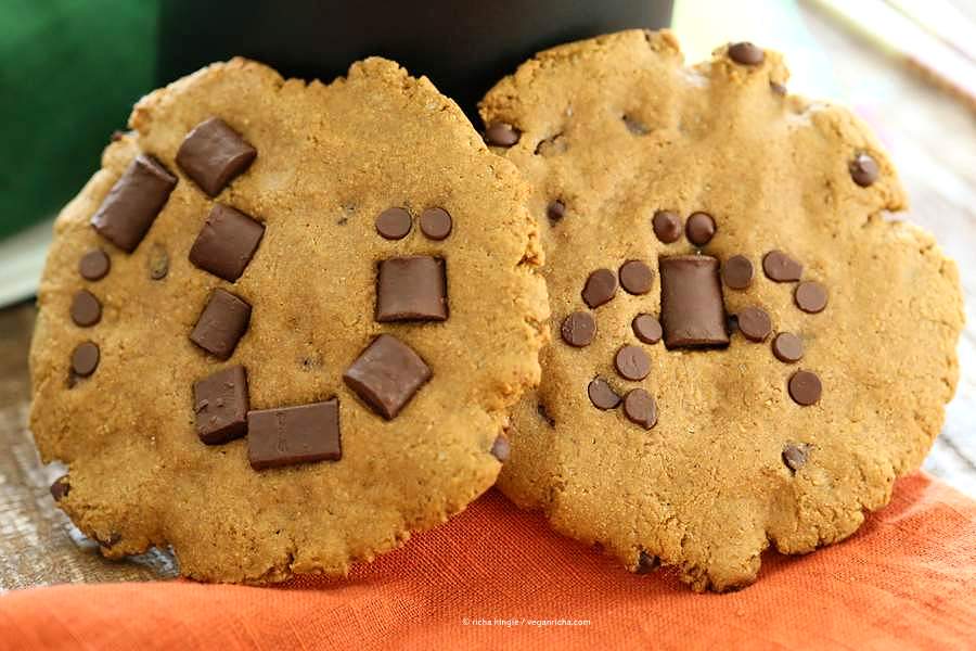 Vegan Pumpkin Chocolate Chip Cookies. Use chocolate chips on the Pumpkin cookies to make your favorite Halloween insects. | VeganRicha.com #vegan #cookie #recipe