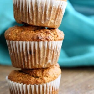 Vegan Gluten free Banana Muffins . Easy Breakfast Muffins. Almond flour, Oat flour, 2 bananas and large Chocolate chunks. Glutenfree Breakfast Muffin Recipe | VeganRicha.com #glutenfree #veganricha #vegan