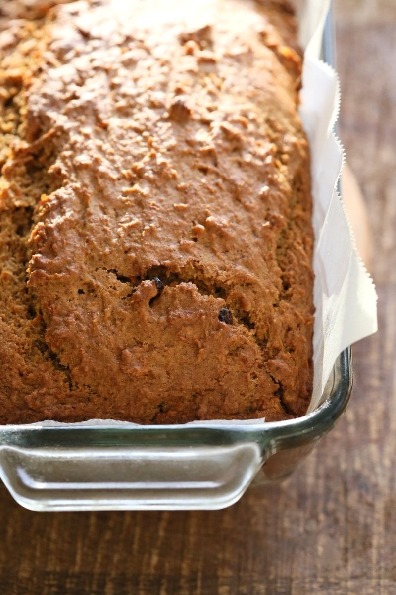 Vegan Carrot Cake Recipe. Vegan Carrot Cake Quick bread loaf with Cashew Cream Frosting. Moist, spiced, full of carrots. Low oil. Soyfree Palmoil-free | VeganRicha.com
