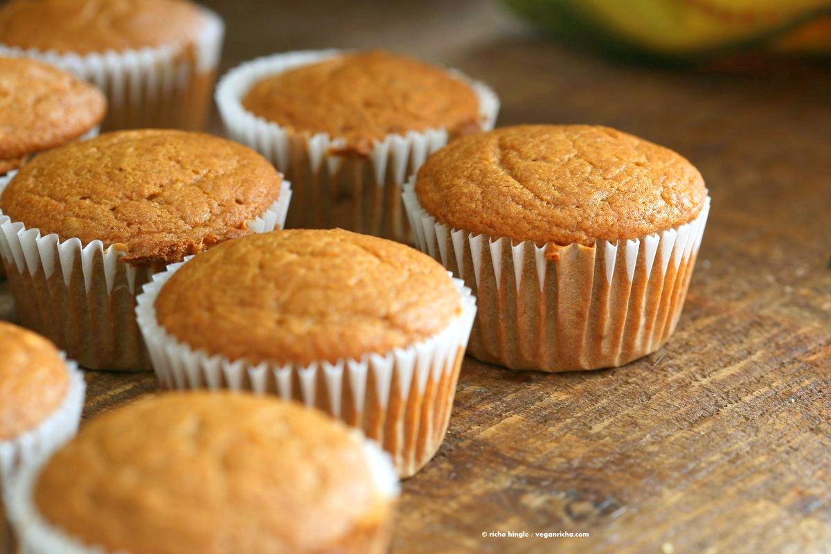 One Bowl Vegan Mango Cupcakes. Easy Mango Cupcake or Cake Recipe. Whisk up the dry ingredients. Add in mango puree and bake. Easy tropical cupcakes. Frost with frosting of choice. Vegan Recipe | VeganRicha.com