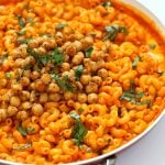 Creamy Roasted Red Pepper Pasta with Black Pepper Chickpeas. Elbows pasta in roasted red pepper sauce with crisp black pepper thyme chickpeas. Vegan Soy-free Recipe. Can be gluten-free with gluten-free pasta. | VeganRicha.com