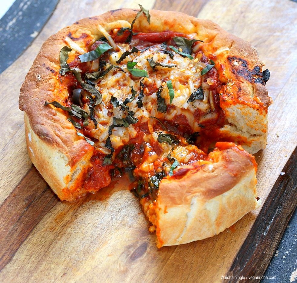 Vegan Deep Dish Pizza Recipe. Easy Deep Dish Pizza with from scratch crust, red pepper, spinach, vegan mozzarella and basil. Vegan Pizza Recipe. | VeganRicha.com