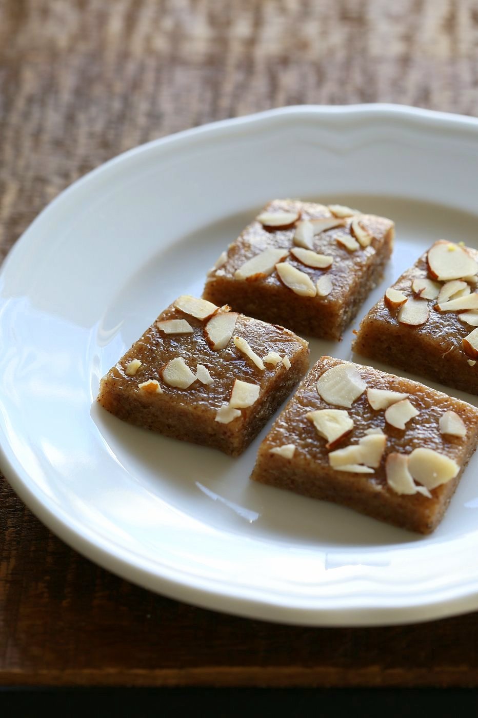 15 min Almond fudge with Cardamom and Basundi - thickened milk with saffron and nuts. Basundi or Rabri with almond milk. Indian Vegan Sweets for Diwali. | VeganRicha..com
