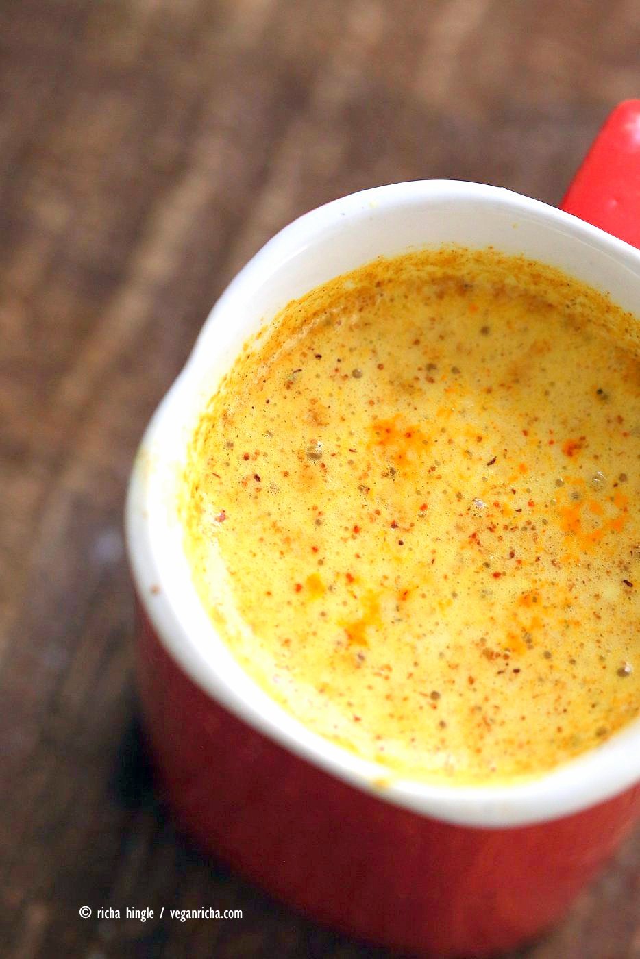 Pumpkin Pie Spice Turmeric Latte. Warming comforting latte with pumpkin pie spices and turmeric. Ready in 10 minutes. Vegan Gluten-free Recipe | VeganRicha.com