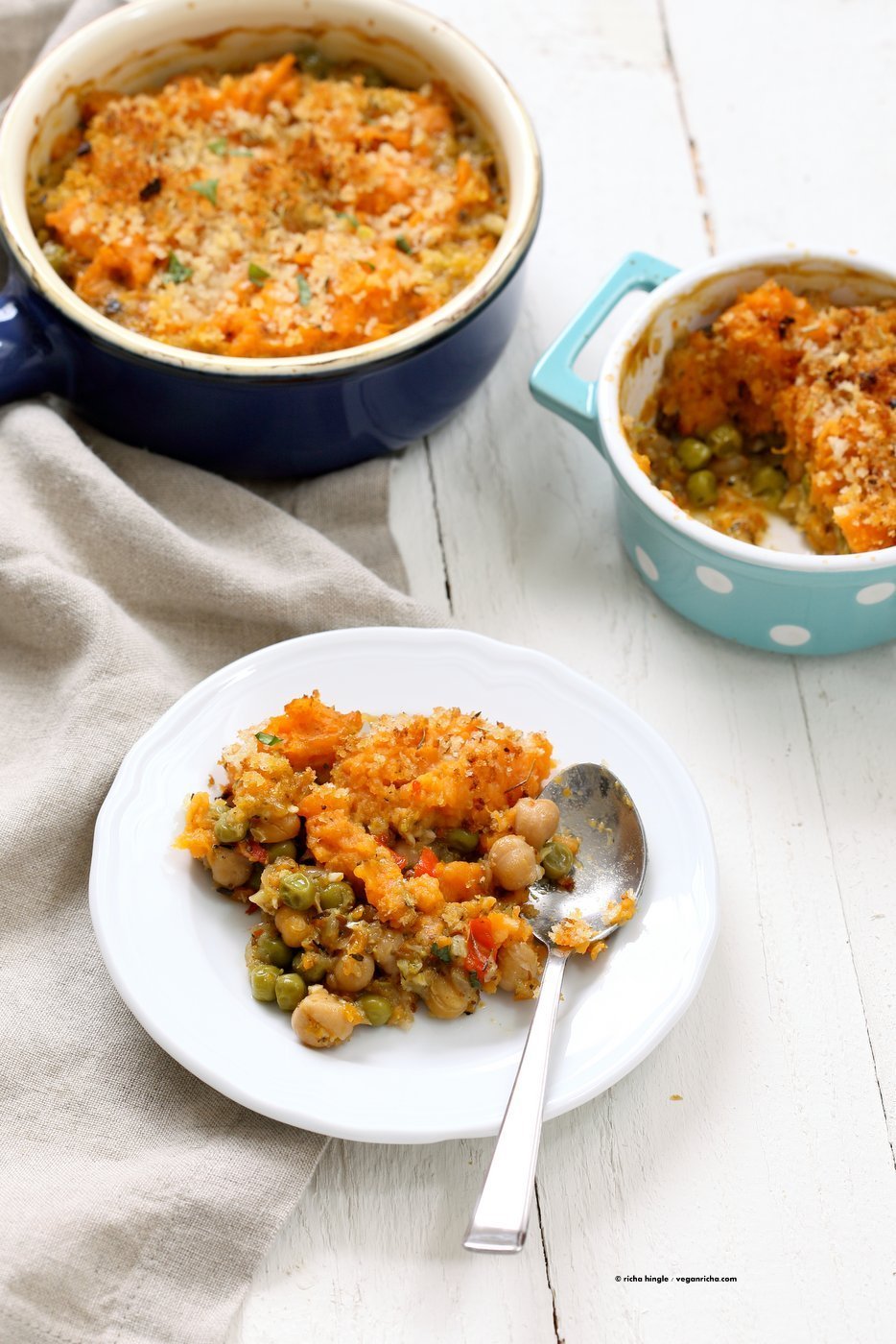 Vegan Shepherds Pie with Chickpeas and Sweet Potato mash. Crusted with breadcrumbs, garlic and herbs. 1 hour easy Vegetarian Shepherds Pie. Vegan Nut-free Soy-free Recipe. Can be gluten-free | VeganRicha.com