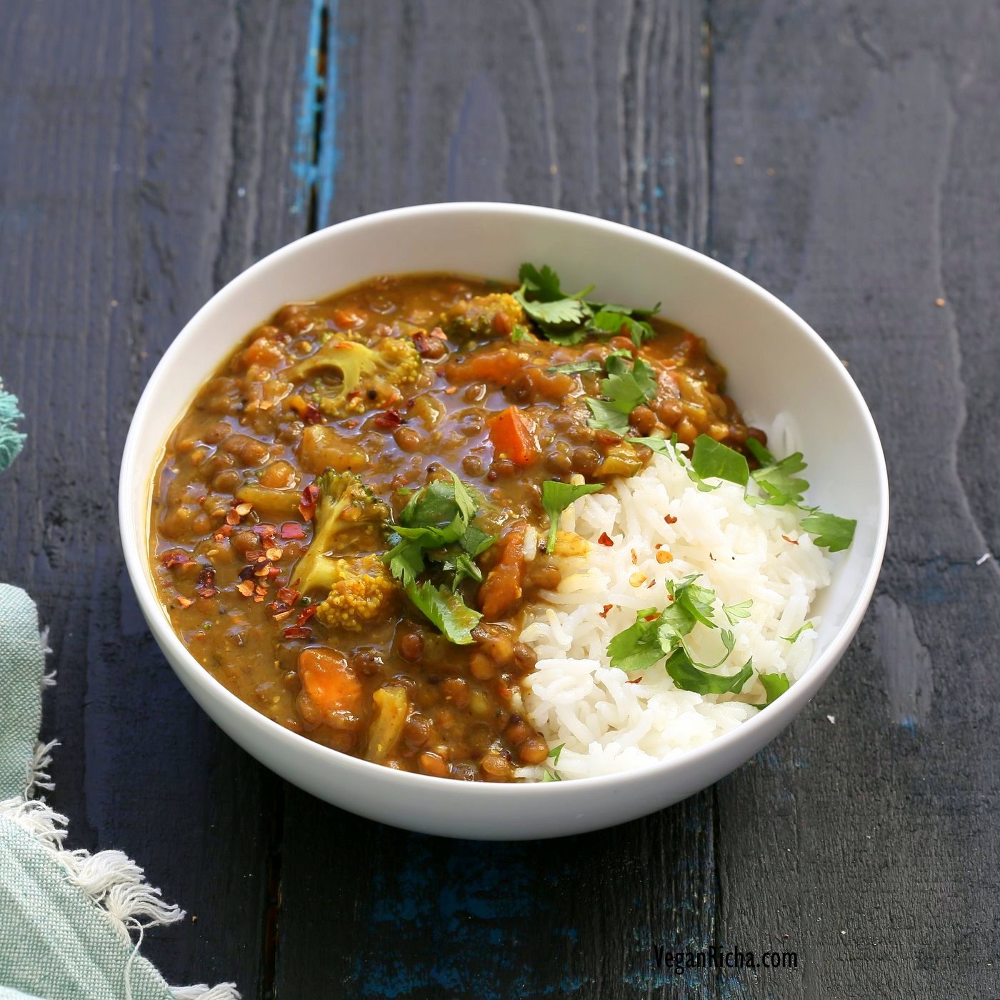 Brown Lentil Soup with Broccoli, Fenugreek seeds and black pepper. Warming Winter soup with veggies and fenugreek for healing and detox. Vegan Gluten-free Soy-free Dal Recipe | VeganRicha.com