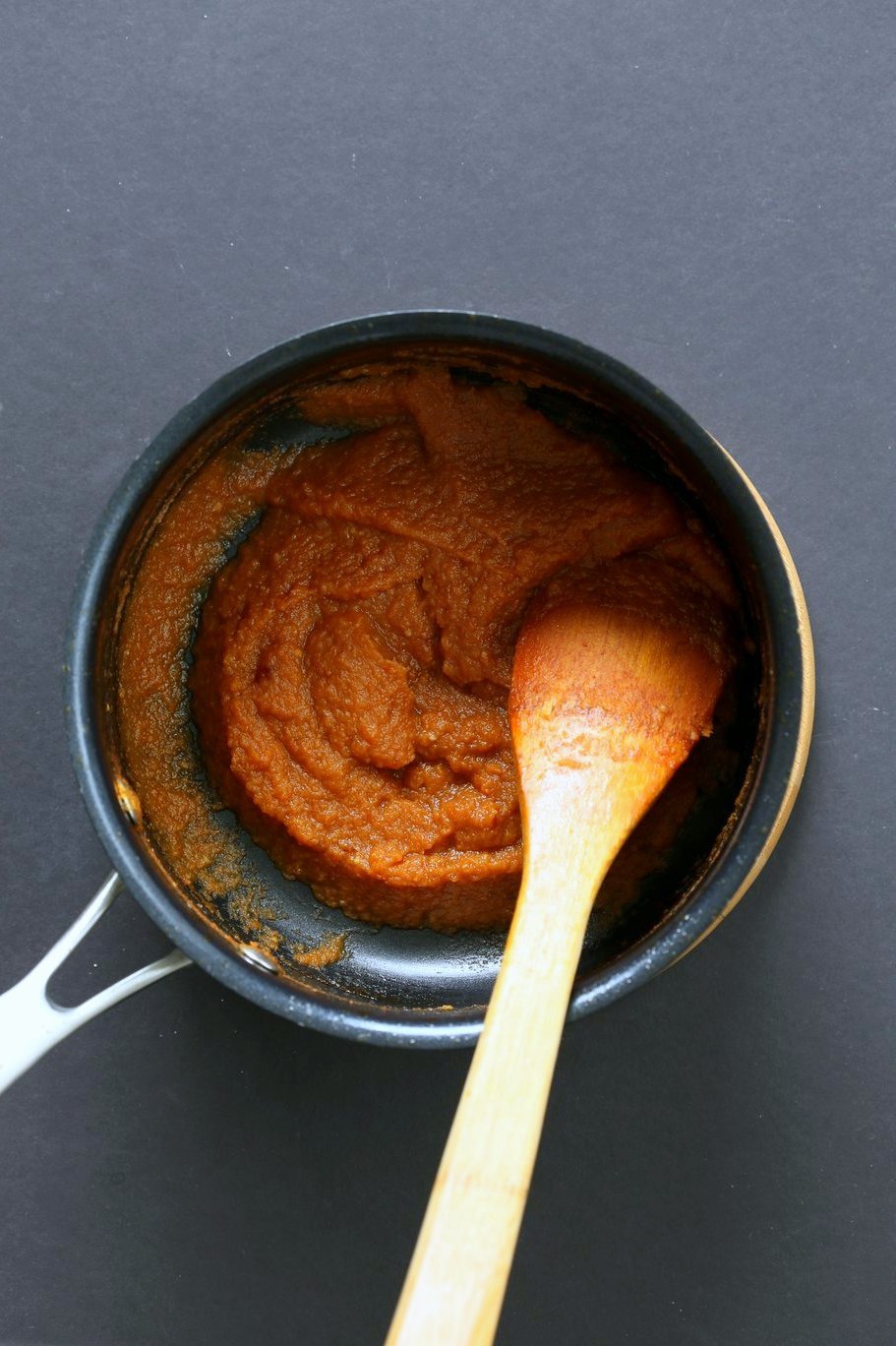 Easy Bhuna Masala Sauce for Indian curries. 1 Pot 30 Minute Masala Sauce. Bhuna means roasted. Use this roasted masala simmer sauce for quick curries. Add non dairy milk or cashew cream or yogurt. #Vegan #Glutenfree #Recipe #VeganRicha | VeganRicha.com