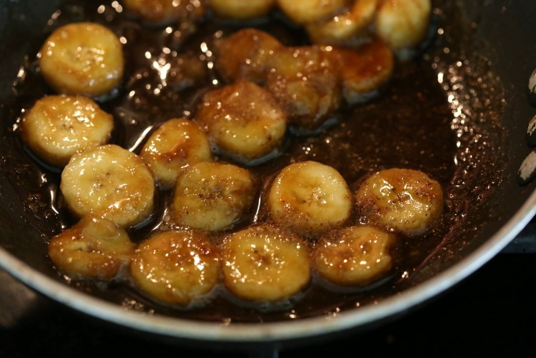 Vegan Banana French Toast. Vegan French Toast with Caramelized bananas. Banana and non dairy milk make up the french toast batter. Cooked French toast is served with caramelized Bananas, maple and vegan butter. Vegan Nut-free Recipe. | VeganRicha.com