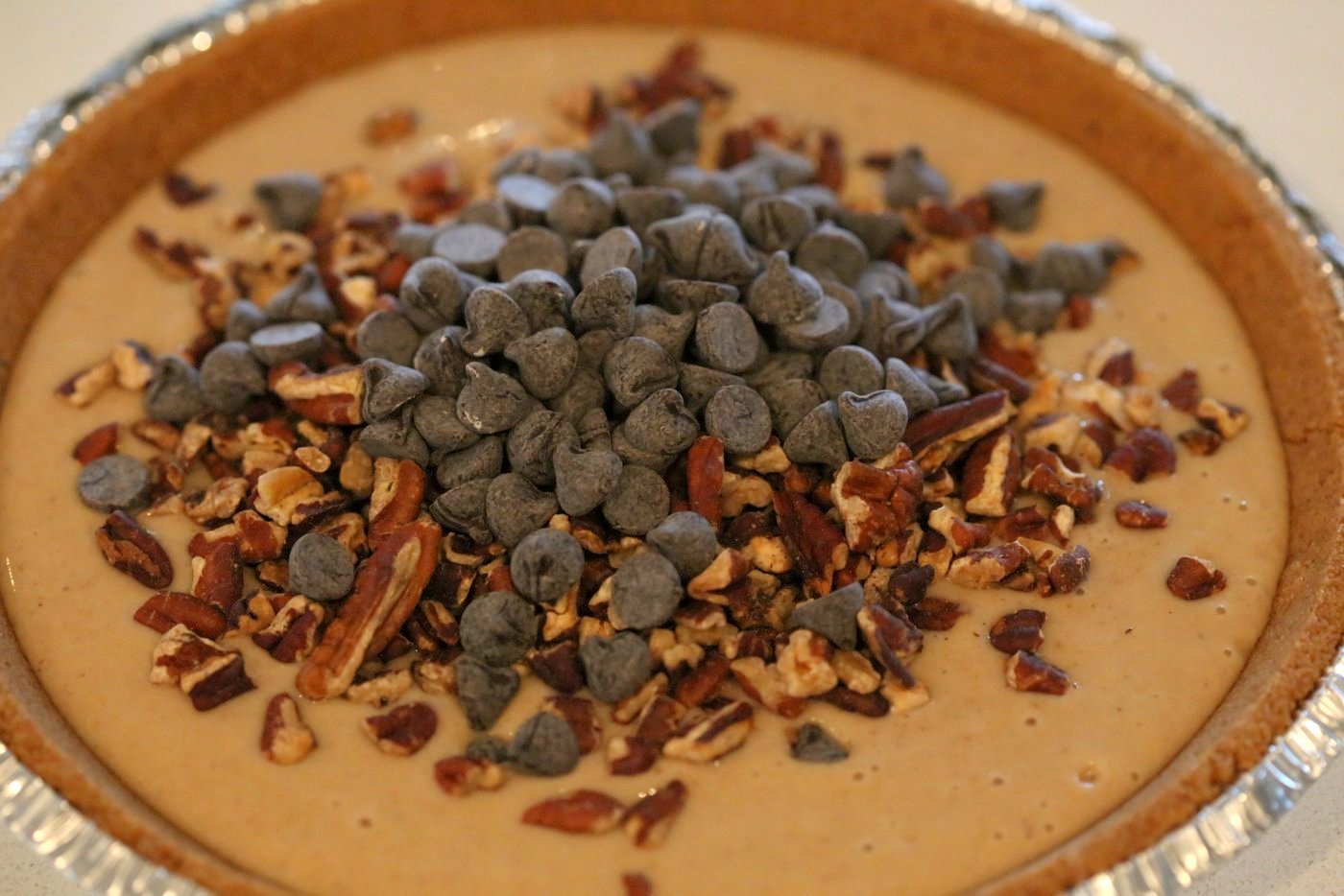 Vegan Chocolate Pecan Pie with Dates and Chai spice. All the pecan pie with chocolate. Vegan Derby Pie. Glutenfree with gf crust. Soyfree Recipe. #vegan #veganricha | VeganRicha.com