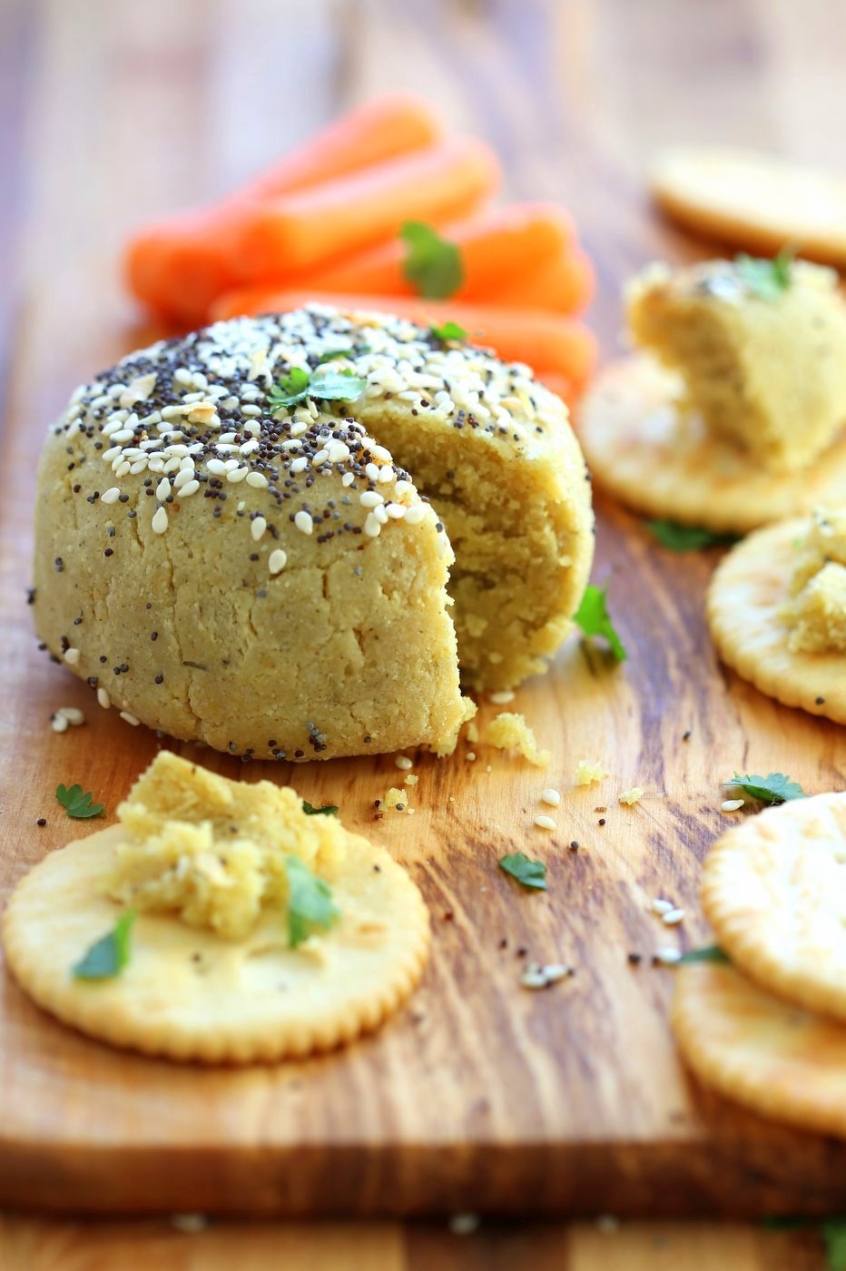 Everything bagel Seasoning Vegan Cheese Ball. No soaking, blending, straining needed! 10 minute vegan cheese ball. Gluten-free. Can be soy-free #vegan #cheese #veganricha | VeganRicha.com
