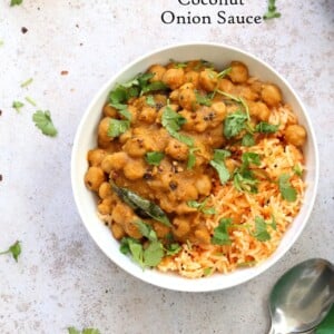 Chana Ghassi /Gassi - Mangalorean Coconut Onion sauce with Chickpeas. Regional Indian Curry simplified. #Vegan Gluten-free Soy-free Nut-free #Recipe #veganricha | VeganRicha.com
