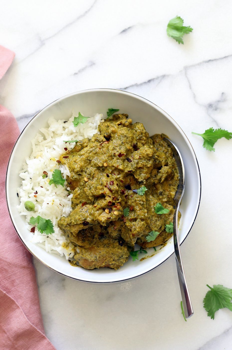 Instant Pot Vegan Chicken Saag with Soy Curls. Use seitan, tempeh, baked tofu, chickpeas or chikin substitutes for variation. Soy curls in Spinach Sauce. #Vegan #Glutenfree #Recipe Can be Soy-free and Nut-free  #veganricha | VeganRicha.com