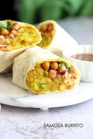 Samosa Wraps - Spiced Potatoes, Chickpeas, Chutney Burrito. Easy Spiced Potato Chickpea Burrito for lunch, picnic or carry out. #VeganRicha #Vegan #Nutfree #Soyfree #Recipeย  Easily #Glutenfree
