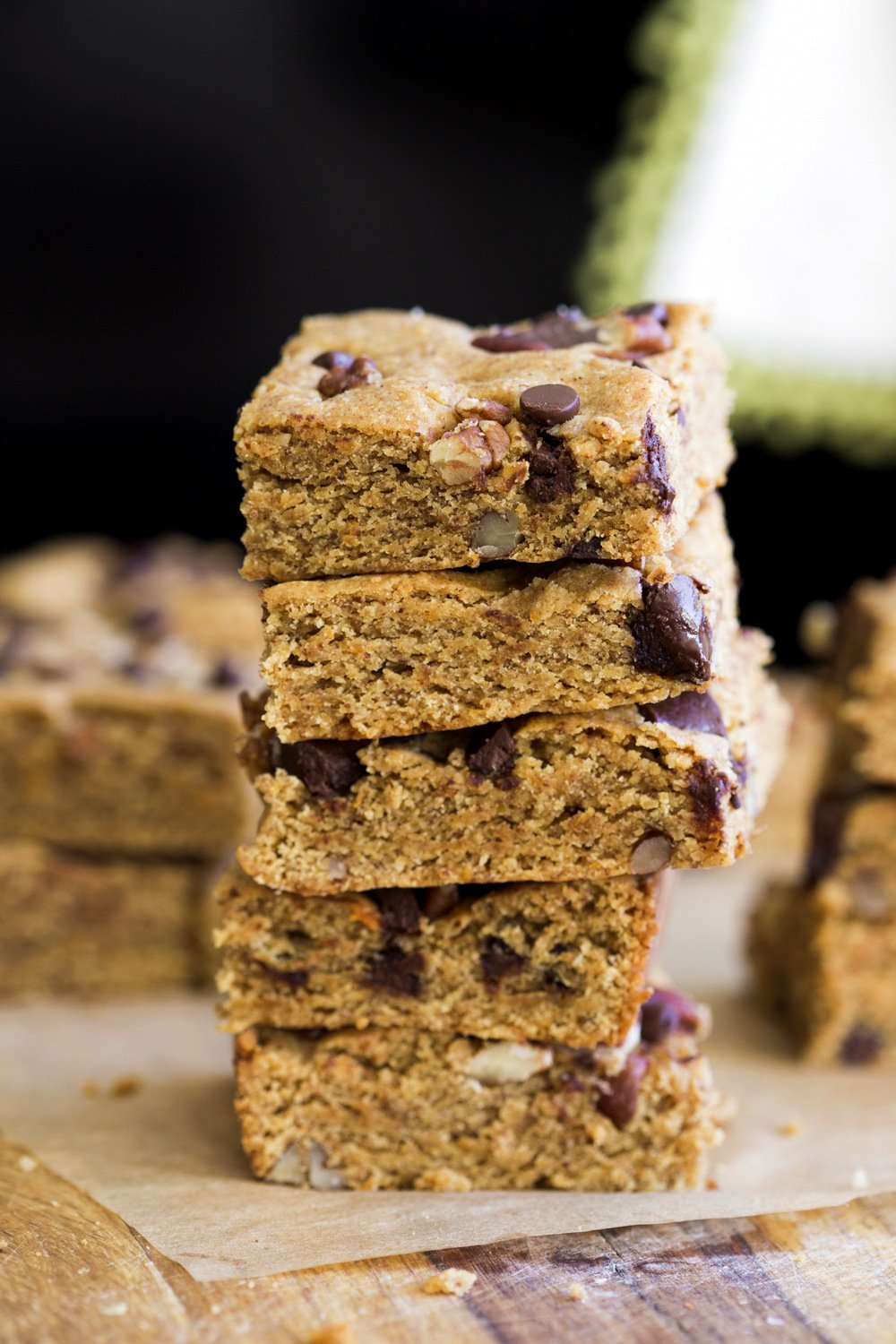 Vegan Pumpkin Blondies! Easy Nut Butter Pumpkin Blondies with Pecans and chocolate chips. No Added oil. #veganricha #vegan #Nutfree #Glutenfree option